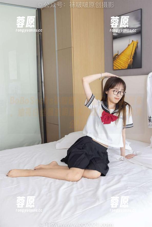 BoBoSocks袜啵啵 - 小甜豆的私拍图集，油亮白丝和透明脚尖，这种搭配我给满分！