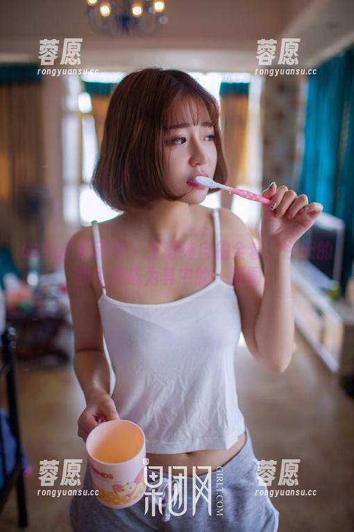 GIRLT果团网-王语纯 GIRLT果团网 - 王语纯自拍全套:今天的我也想成为其中的一张图。