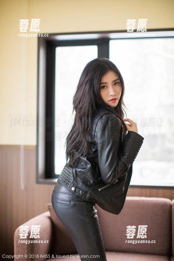 IMiss爱蜜社 - 我是莉莉Lily，体操服让我变得不一样的私房女神！