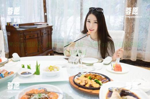 MiStar魅妍社-FoxYini孟狐狸 MiStar魅妍社 - 懒散与优雅的碰撞:走进FoxYini孟狐狸的居家高清图库