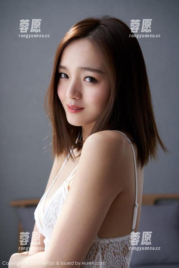 MiiTao蜜桃社 - 更新咕噜Sweet的办公室：看她如何把‘严肃’变成‘轻松’