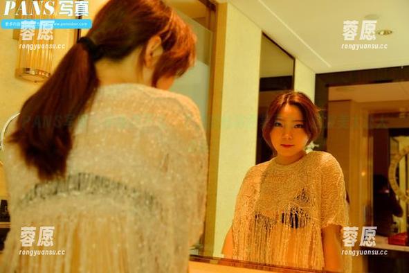 PANS写真-了了 PANS写真 - 不怕你不看,了了的丝袜图集更新,这波美太让人心动!