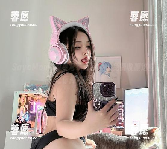 SayoMomo SayoMomo的星穹铁道探险,免费收服这些让你捧腹的照片~