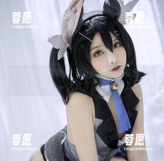 写真界的镂空女神：SayoMomo在图库中大放异彩
