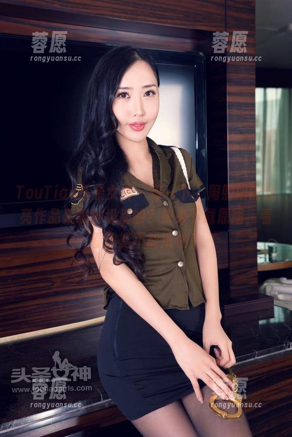 TouTiao头条女神 - 等一下，周熙妍的油亮作品是哪种级别的？快来下载原图，看看你能不能抗住！