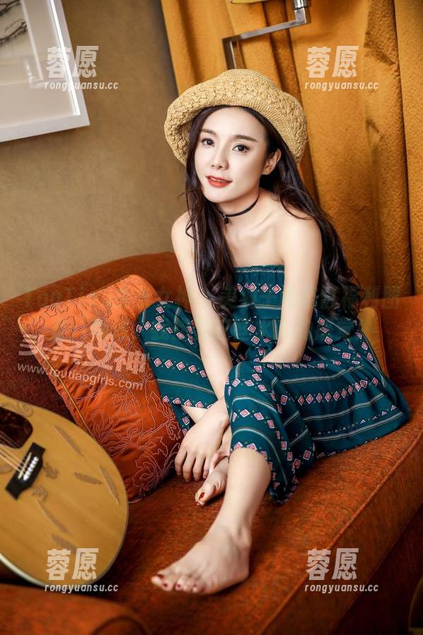 TouTiao头条女神 - 美纳子的浴缸福利图集：师傅，我想要这些水滴的感觉！