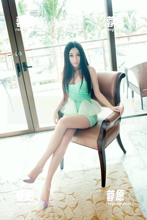 TuiGirl推女郎 - 一点松果儿的白丝作品，分享心中的那份轻巧