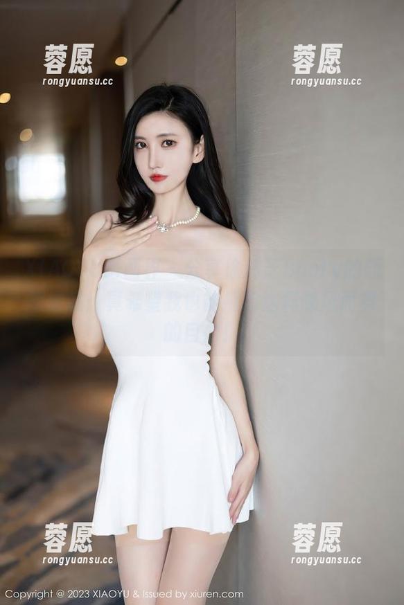 XIAOYU语画界-徐莉芝Booty XIAOYU语画界 - 分享徐莉芝Booty的短裙灵感:真希望我也能拥有这样随风而舞的自由!