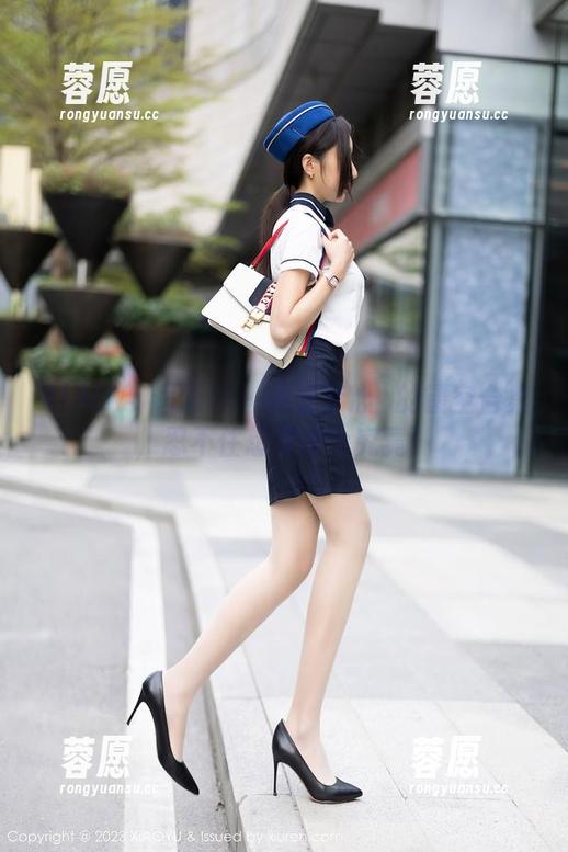 XIAOYU语画界 - 观看梦心玥的镂空合集，忍不住想要探个究竟！