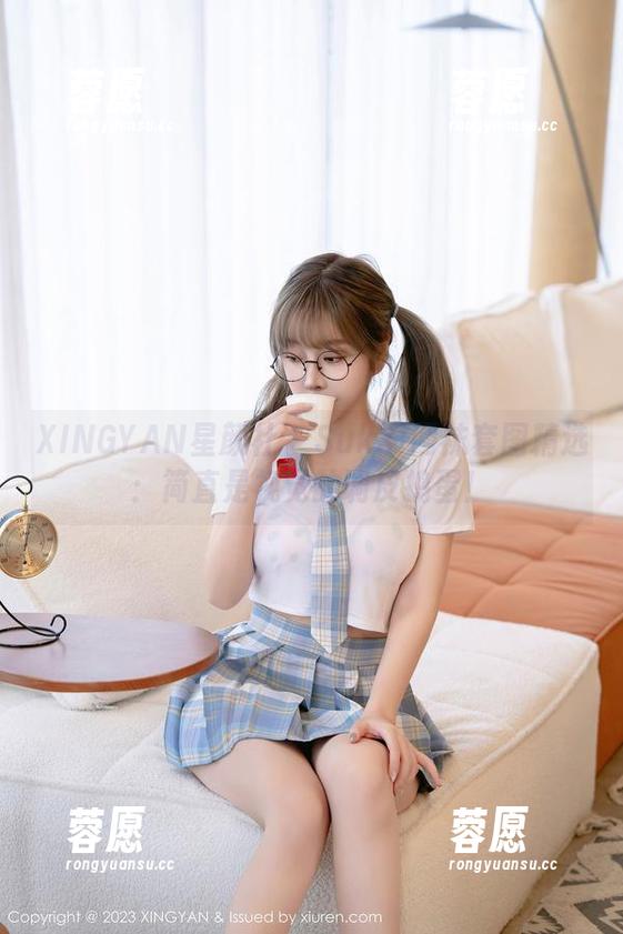 XINGYAN星颜社 - Sukki网袜套图精选：简直是视觉的调皮捣蛋！