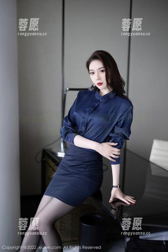 Xiuren秀人网 - 林文文的新厨娘合集：食物的诱惑和镜头的魅力