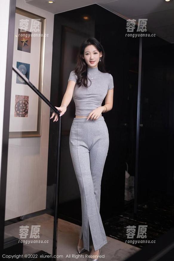 Xiuren秀人网 - 玩转蕾丝的涵涵Luna：写真合集中那些你不知道的调调