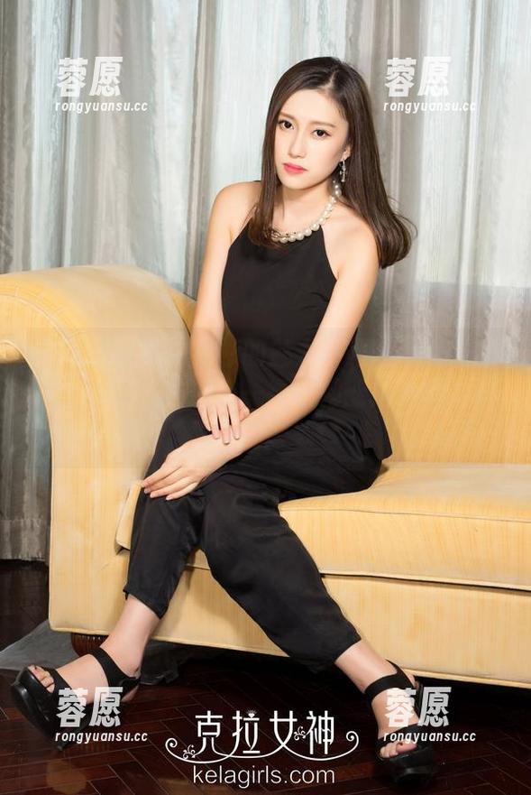 克拉女神 - 白衬衫的魅力：颖儿带来的原图和作品，仿佛每一缕风都能把人吸引过去
