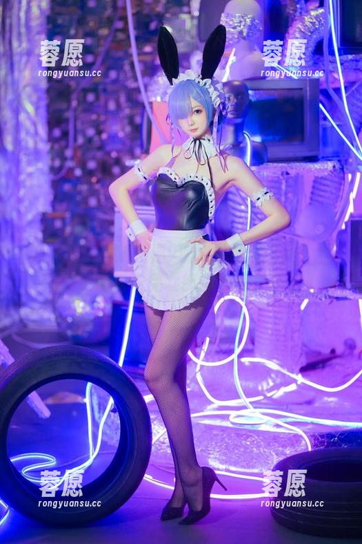 热门推荐！封疆疆v的“蕾姆兔女郎”图册，快来看看兔女郎们的奇妙瞬间！