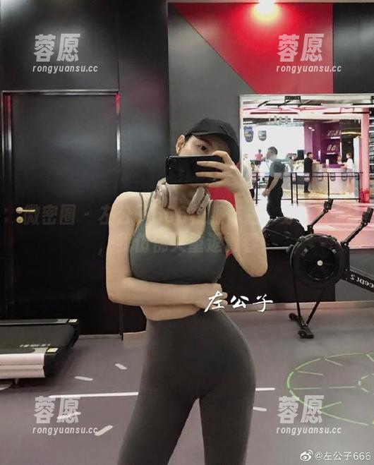 微密圈 - 左公子666校服作品：穿上校服，我仿佛又重返青春！