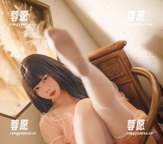 不知道是不是因为名字太好听，“巧克力小圆面包”在这组原图里的少女气息太浓了吧！