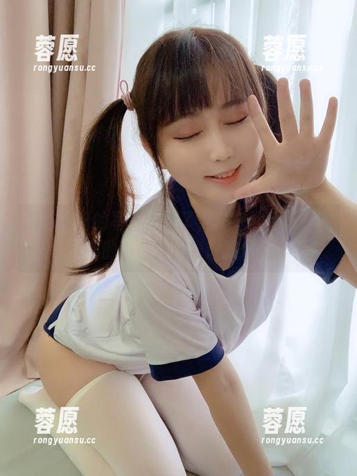 是依酱呀 是依酱呀的写真太撩了,媚娘的原图比我升起的小情愫还要让人心动。