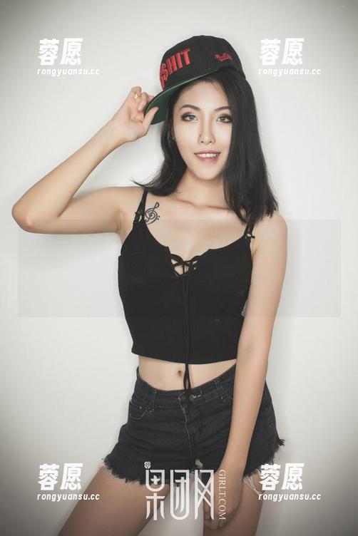 果团网-蜜桃Q妹儿 果团网 - 蜜桃Q妹儿的白色写真,竟然让我对白色有了新的认识,资源倒是挺稀缺的哦。