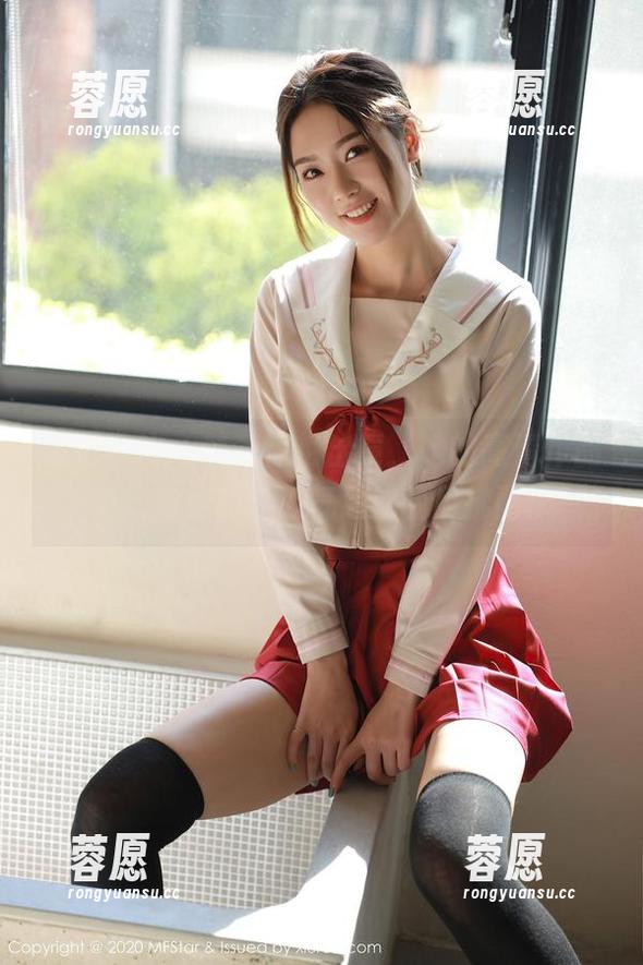 模范学院-梦梵 模范学院 - 梦梵惊艳出镜,她的高清作品中,姐姐的迷人气息如轻风拂面!