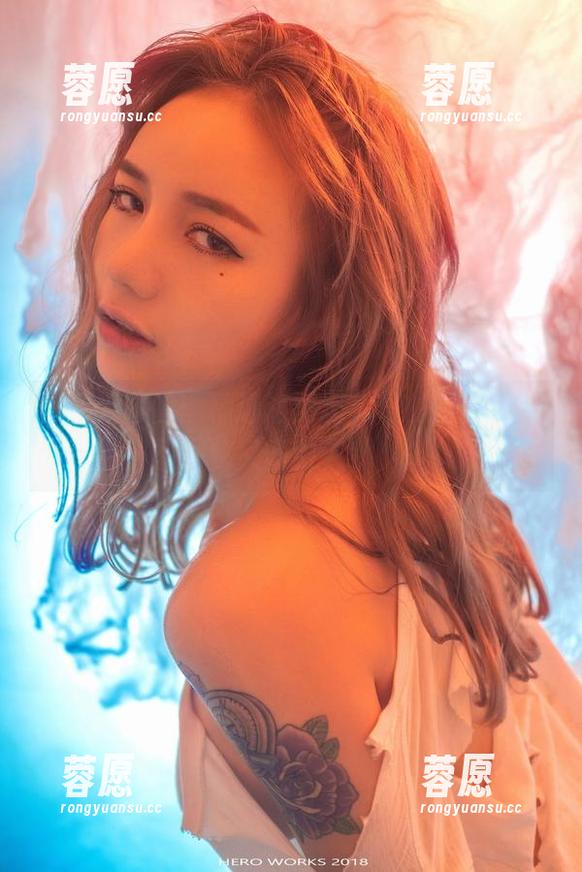 散图大冒险：精选洛丽塔大哥的写真，神秘又吸引人！