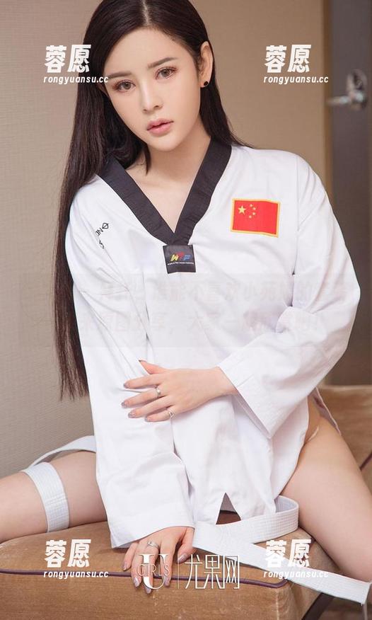 爱尤物-小苑嫣 爱尤物 - 拜托,谁能不喜欢小苑嫣的套装?速来原图分享,大家一起欣赏吧!