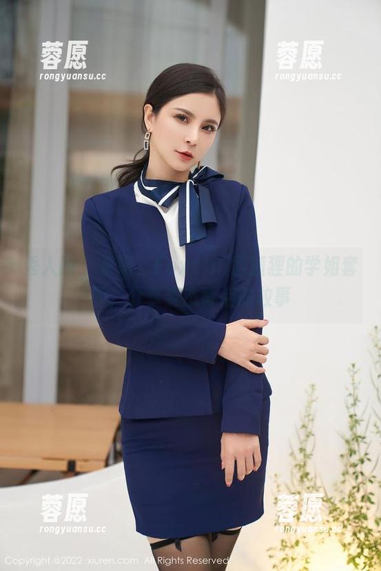 秀人网 - 来吧，FoxYini孟狐狸的学姐套图，分享姿态背后的故事