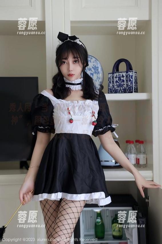 秀人网-Mieko林美惠子 秀人网 - 当“Mieko林美惠子”遇上“女神”,图包里的每一张都令人心动,分享给朋友们一起感叹吧!
