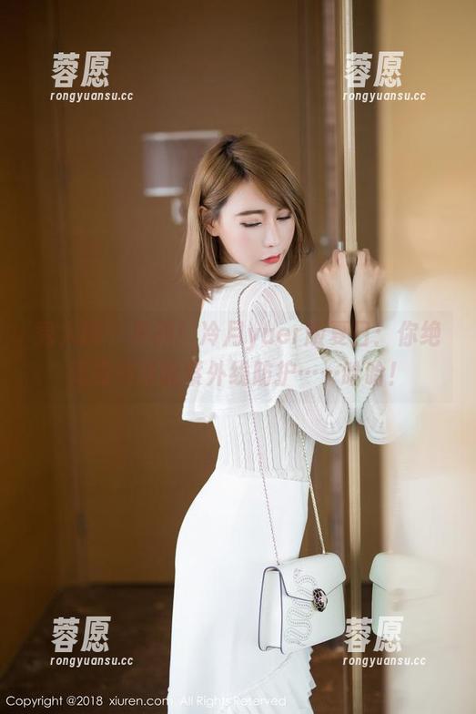 秀人网 - 更新！冷月yuer版夏日：你绝对没见过的紫外线防护……哈哈！