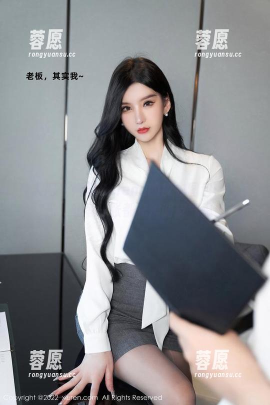 秀人网-娜露Selena 秀人网 - 娜露Selena的皮衣图包:无圣光,让每一张都充满调皮气息!