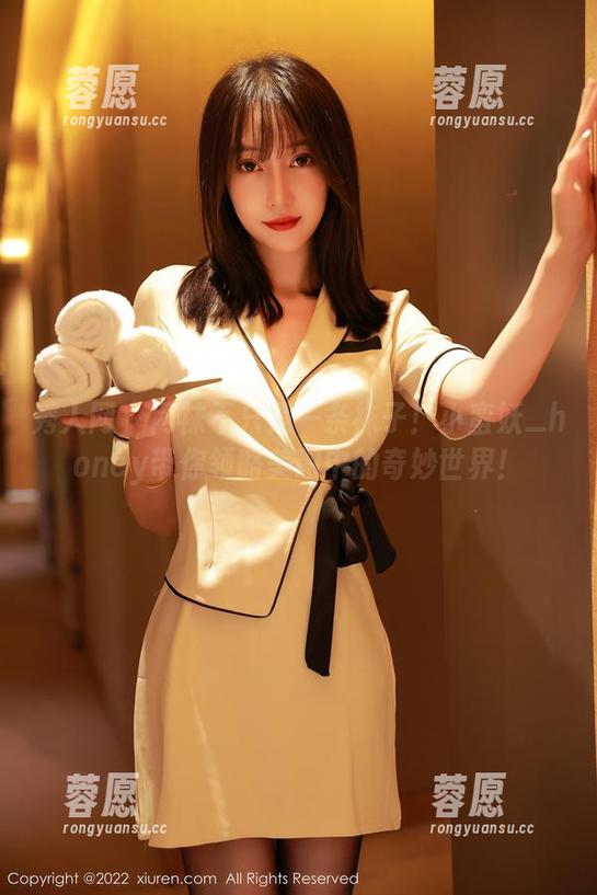 秀人网 - 网袜不只是一条袜子！小蛮妖_honey带你领略美图中的奇妙世界！