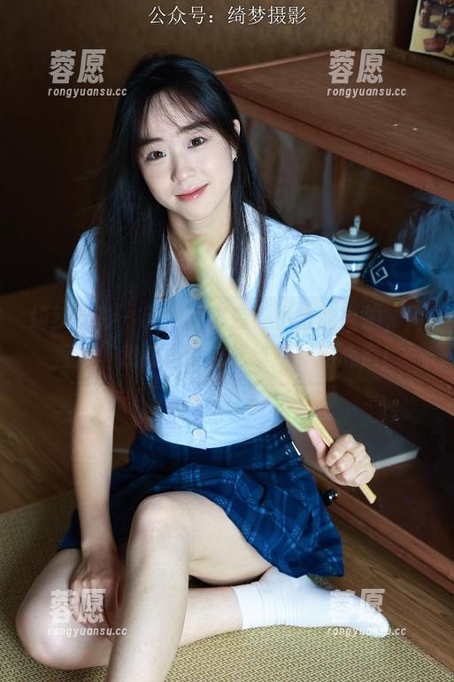 绮梦摄影 - 新图集来袭！小艺的自拍，简直是‘我就喜欢这样炫耀’的心声！
