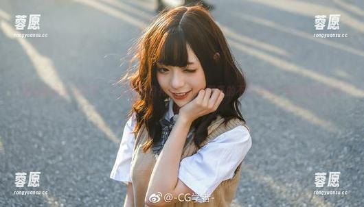 舞小喵 舞小喵最新写真集:这次她化身花嫁,风中飘荡的不是婚纱,是她的喵喵气场!