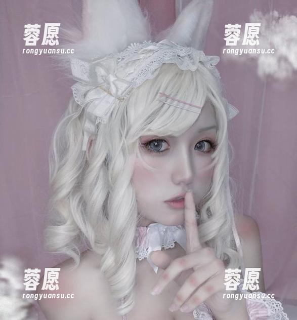 一拳超人弩S，芊川一笑MNK的作品让我停留，忍不住想细细品味这感觉…