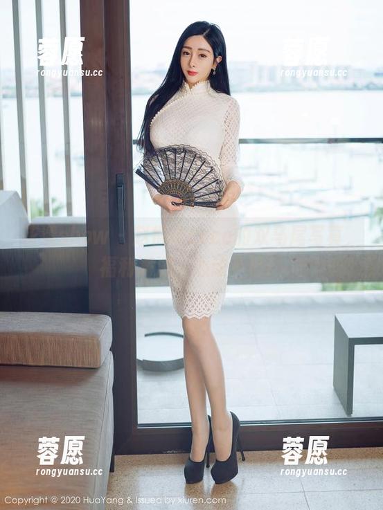 花漾show - 赵惟依coco的双马尾写真，福利满满，心动不已！