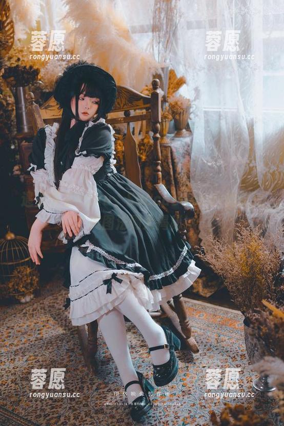 遇见落落Raku，SuccubusBar的隐秘美图法则大揭秘！
