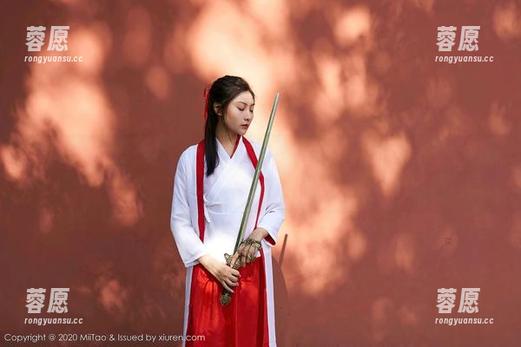 蜜桃社-小魔女lily 蜜桃社 - 小魔女lily“睡衣日常”——私拍美图,谁说睡衣只适合在家?