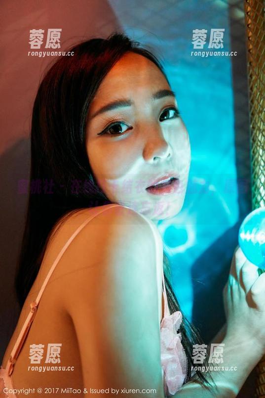蜜桃社 - 在线打卡结衣的黑色魅力，原图让你留连忘返！