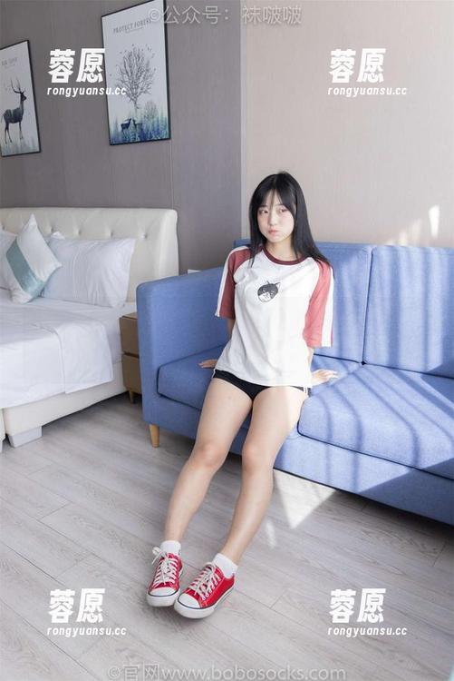袜啵啵 - 想免费拥有苏苏的和服？快来下载图包，手慢无哦！