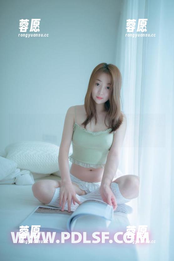 轰趴猫 - 海边，陈雅漫和海鸥的无声对话：你以为我不能拍得好？图片更新！