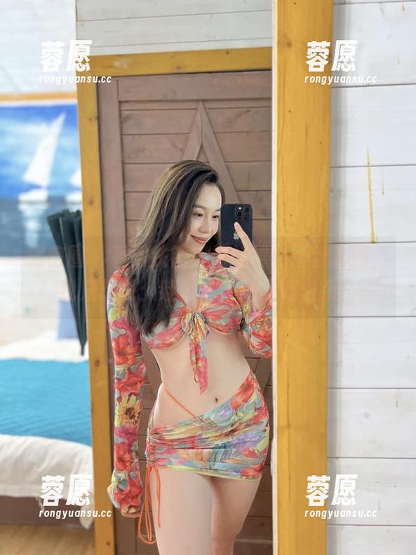 铁锤姐姐 微密圈 - 看到铁锤姐姐的黑色蕾丝套图,我只想说:哇,这种感觉好复杂!