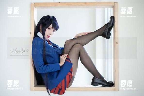 雨波_HaneAme在高清写真中绽放的每一瞬间，都是对艾莉娜莉洁·龙路德作品的无声致敬，简单又直接。
