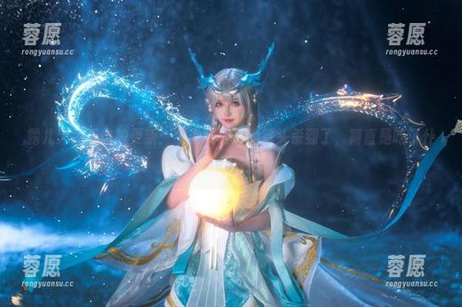 露儿大魔王自拍更新：今天又被她的镜头杀到了，简直是吃了什么仙丹！