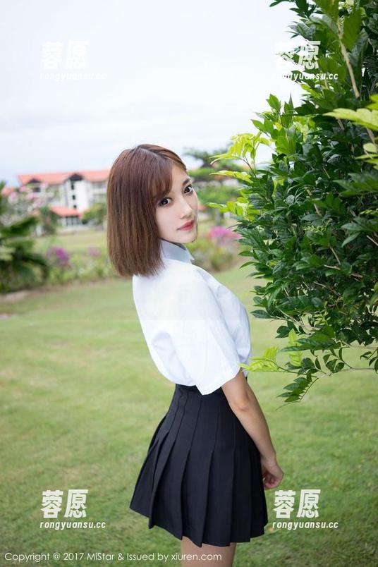 魅妍社-Manuela玛鲁娜 魅妍社 - 瞧瞧在线的Manuela玛鲁娜:女孩的美图背后,是不止的故事
